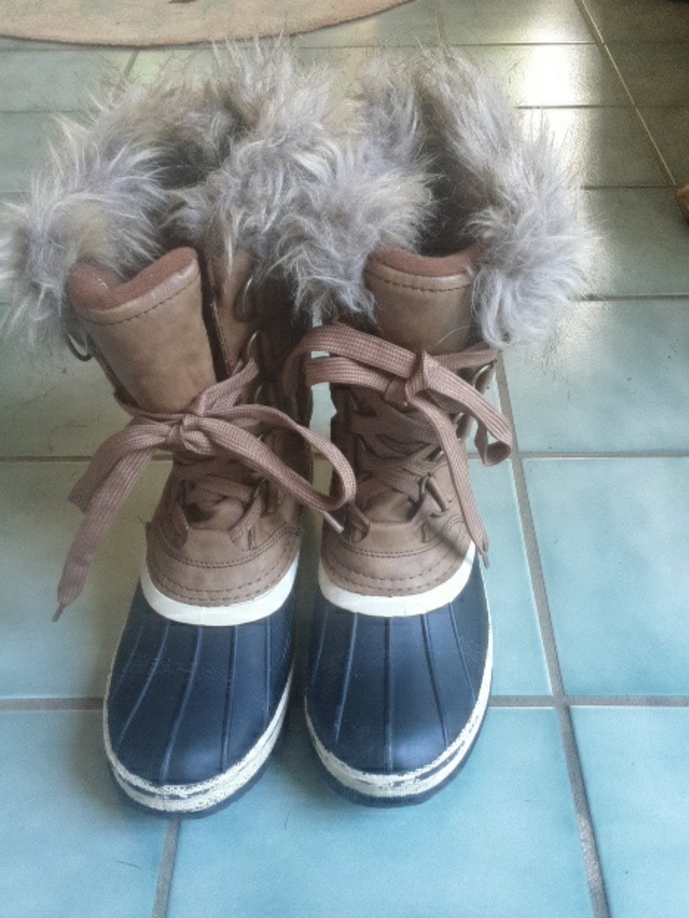 Women's Brown Faux-Fur Trim Waterproof Winter Boots